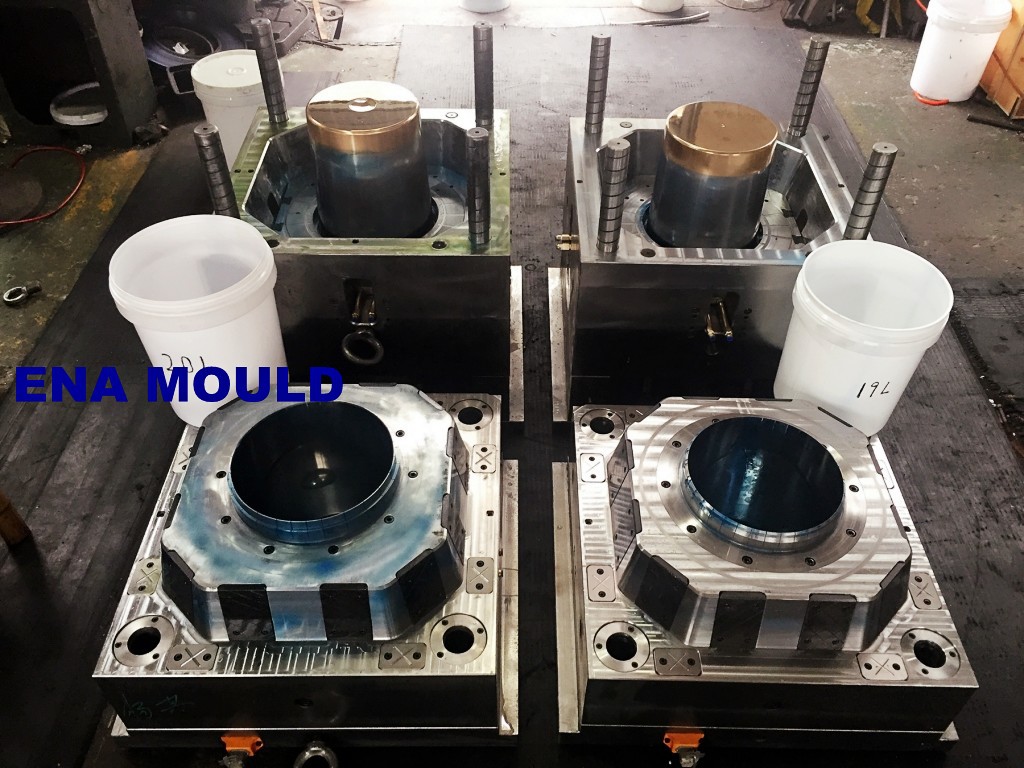 Plastic Bucket Mould